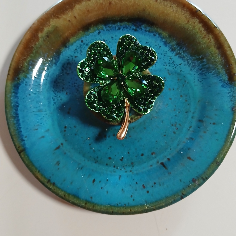 🍀Saint Patricks Day Shamrock Brooch🍀 - Picture 6 of 13